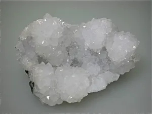 Quartz, attr: Sub-Rosiclare Level Deardorff Mine, Cave-in-Rock District Southern Illinois, Mined c. 1950s, Bynum Collection, Small Cabinet. 5.0 x 7.0 x 11.7 cm, $100.  Online 3/9/15 SOLD