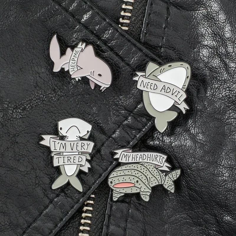 "CUTE SHARK" PIN Y021403