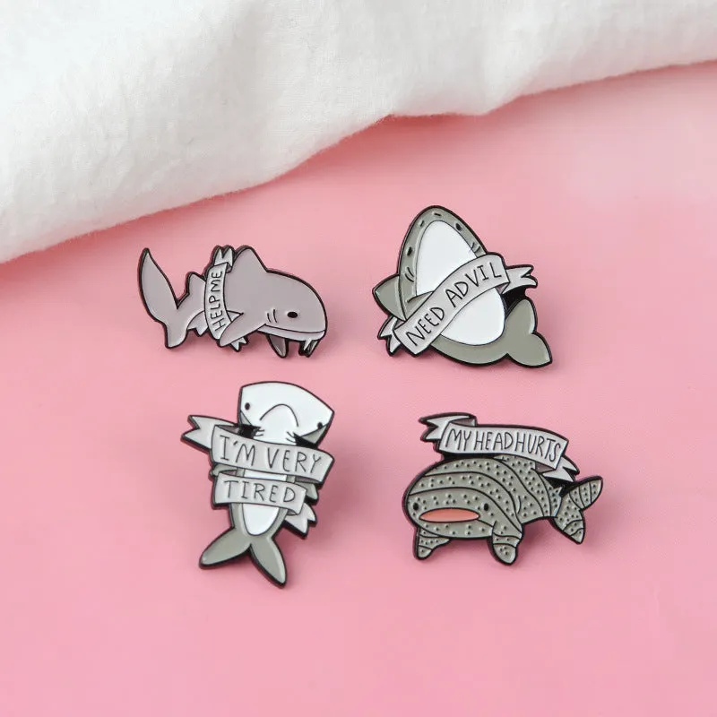 "CUTE SHARK" PIN Y021403