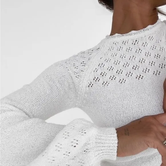 RUMORED Vermont Mini Dress Boho Chic White Long Sleeve Sweater Knit Short Dress