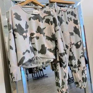 SADIE   SAGE Iris Camo Top