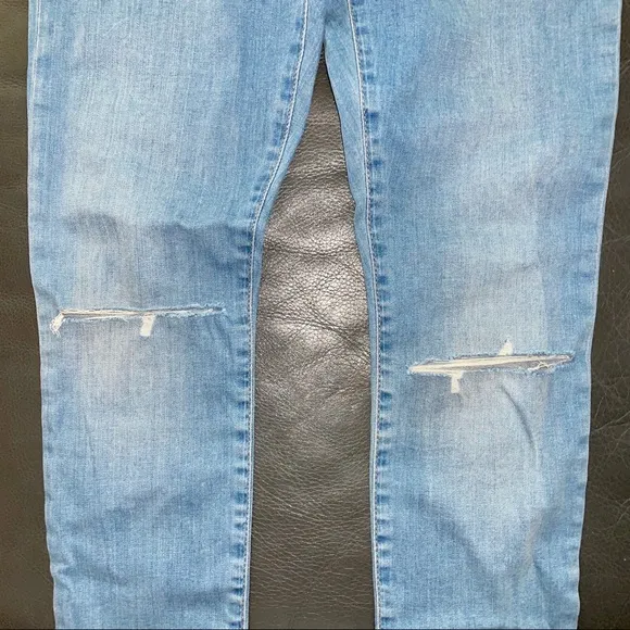 Topshop Bleach Stretchy Ripped Knee Leigh Jeans