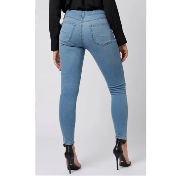 Topshop Bleach Stretchy Ripped Knee Leigh Jeans