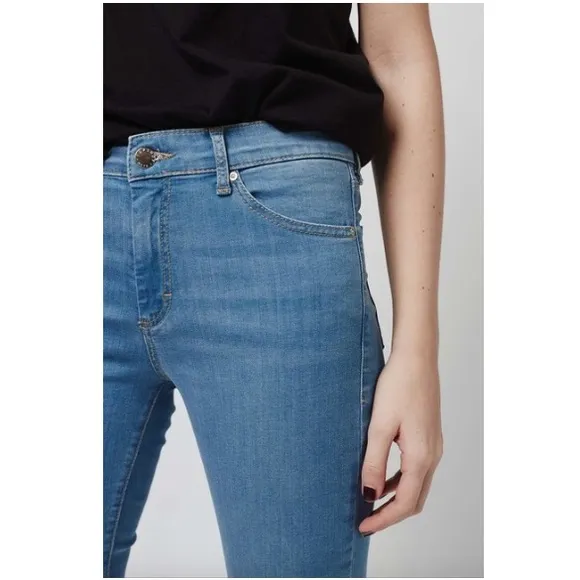 Topshop Bleach Stretchy Ripped Knee Leigh Jeans