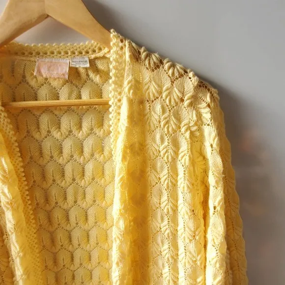 Vintage Knit collection Yellow knit textured stretchy cardigan sweater
