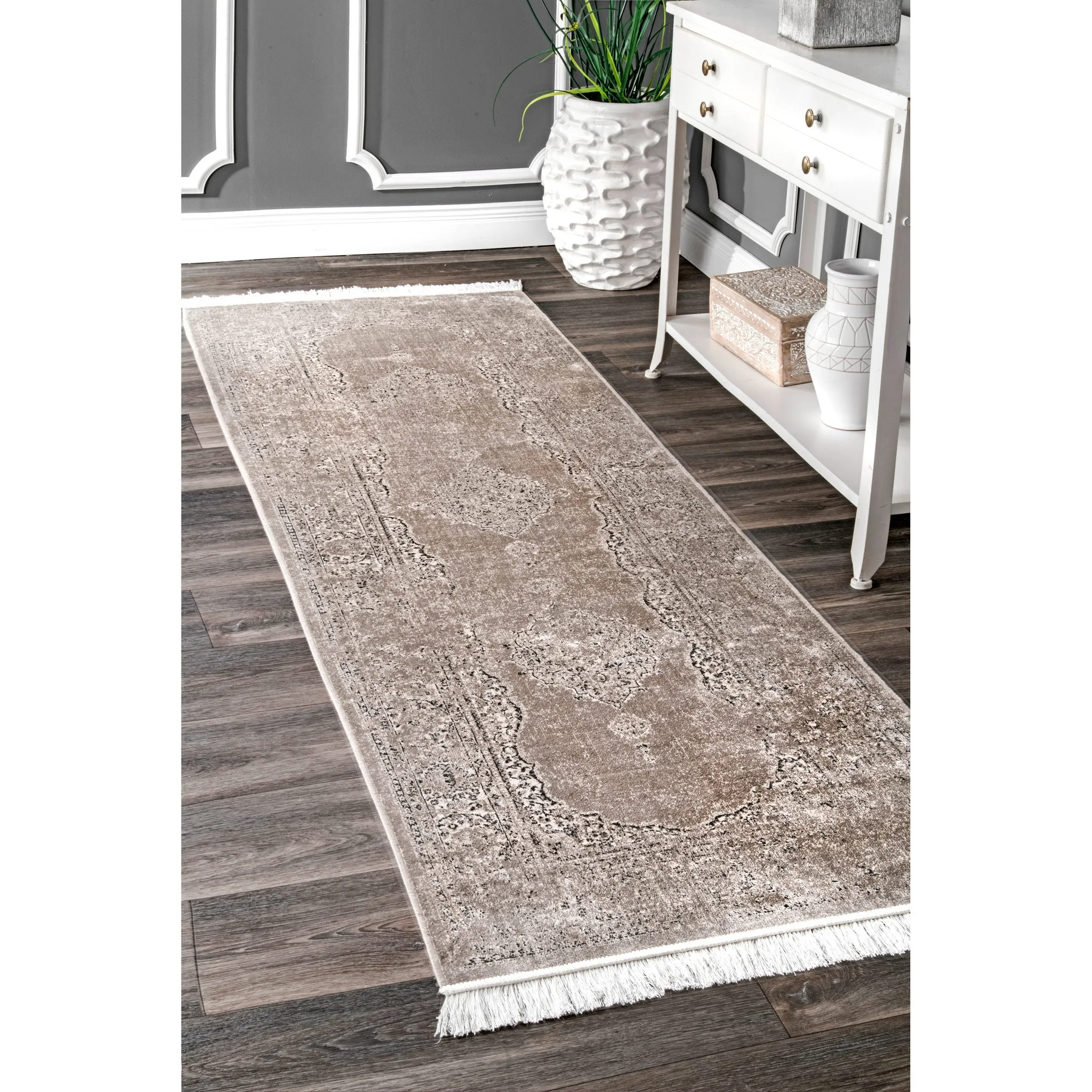 Vintage Medallion Cantrell Fringe Rug
