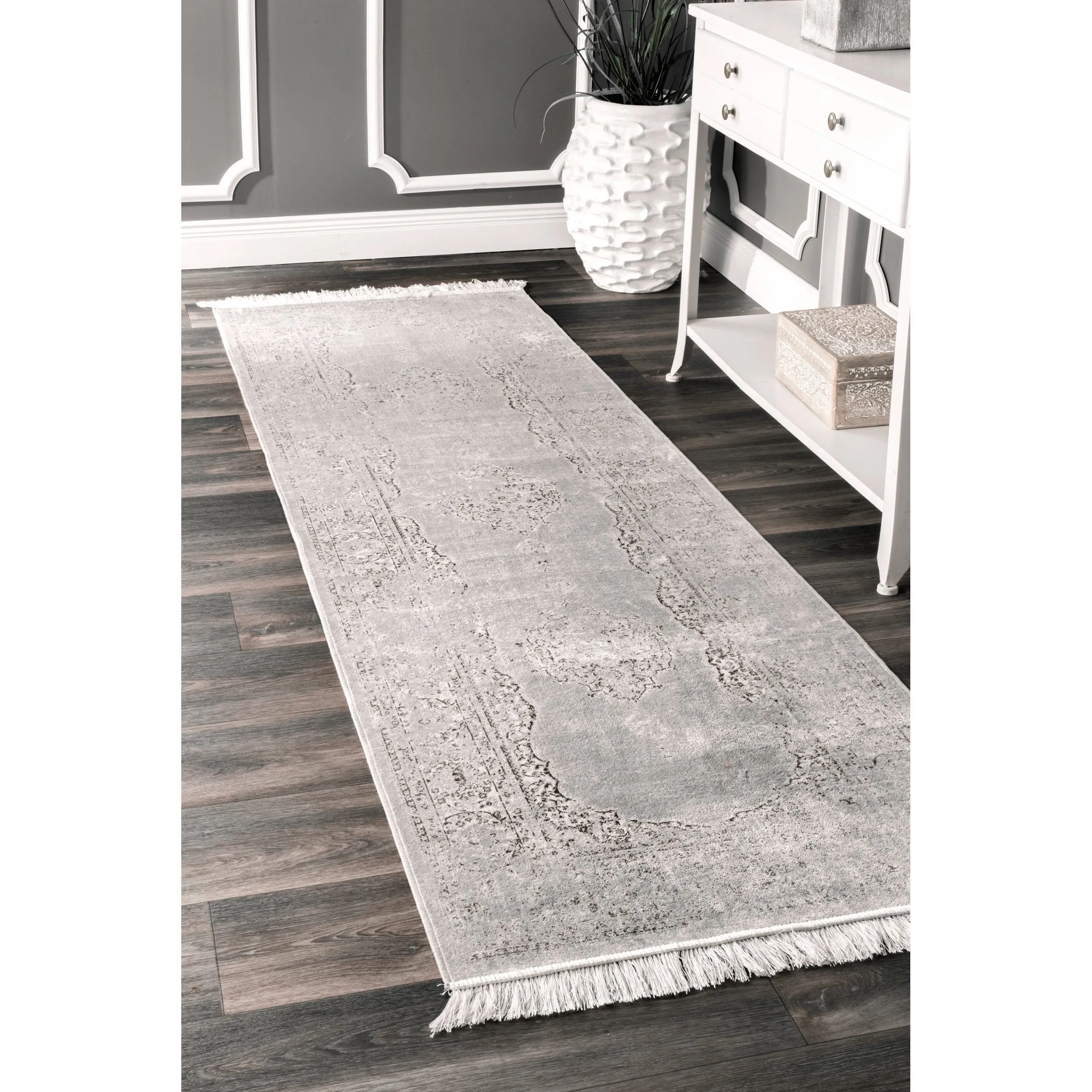 Vintage Medallion Cantrell Fringe Rug
