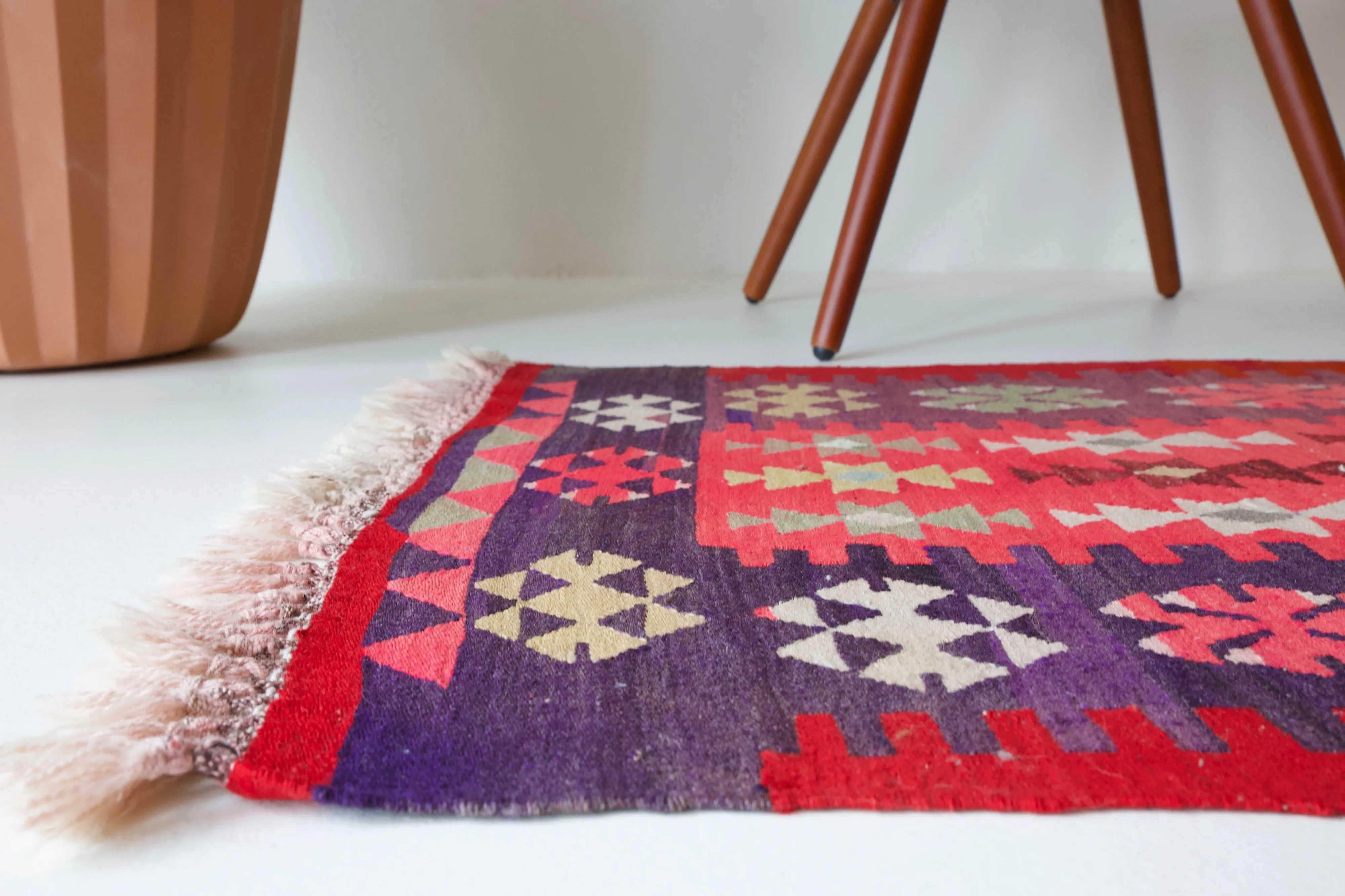 Vintage Mini Turkish Kilim Rug 2'9"x4'