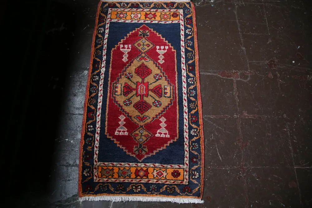 Vintage Mini Turkish Rug 1.9ftx3.5ft