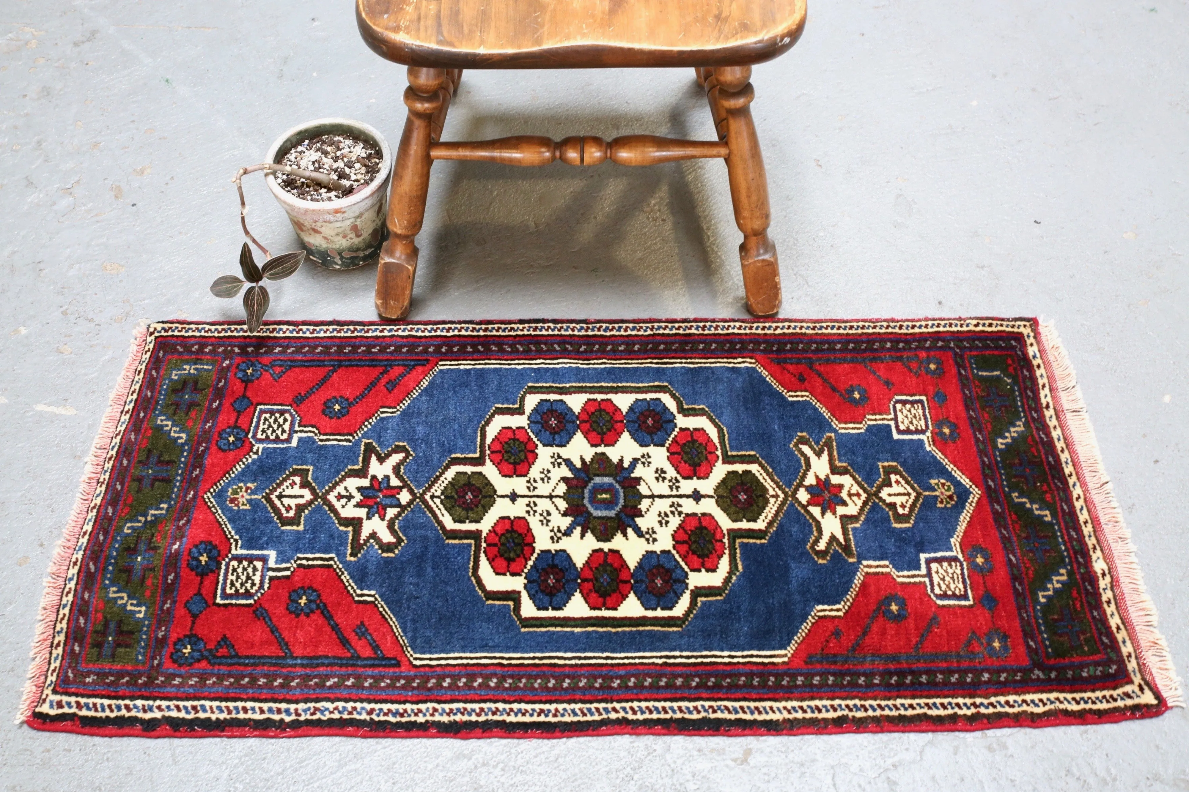 Vintage Mini Turkish Rug 1.9ftx3.9ft
