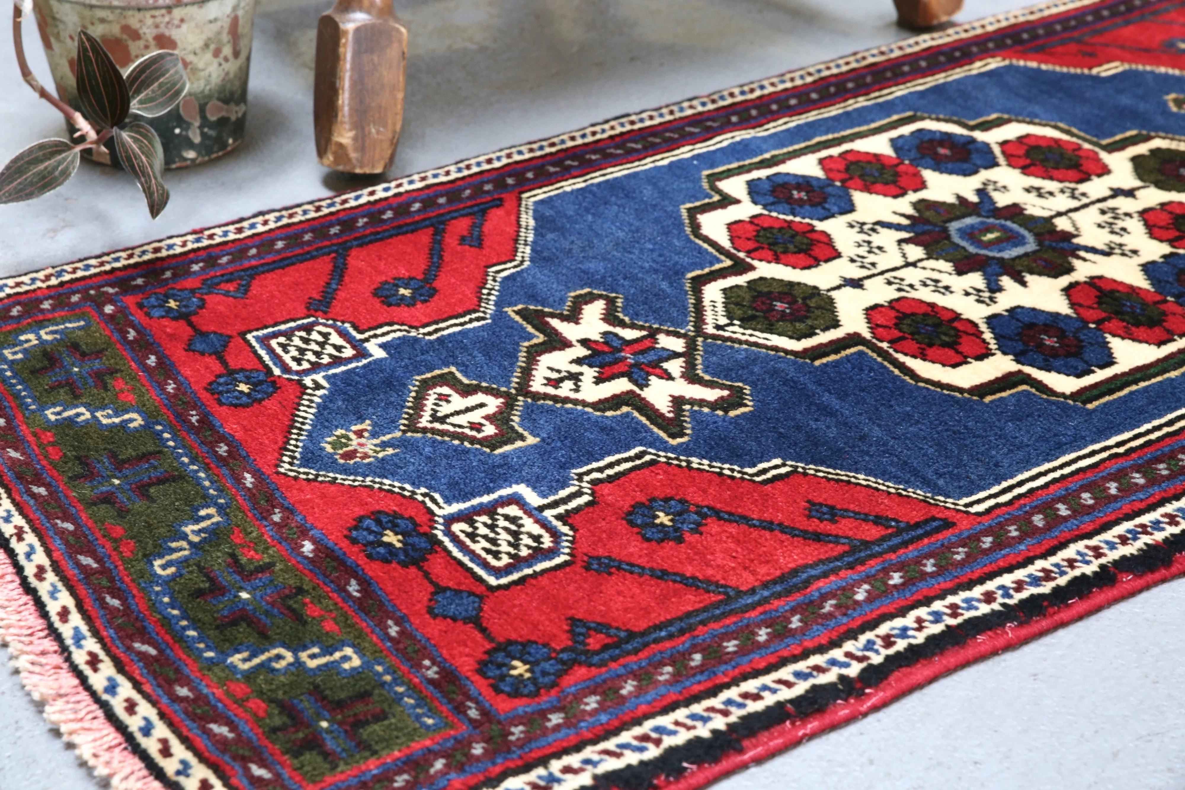 Vintage Mini Turkish Rug 1.9ftx3.9ft