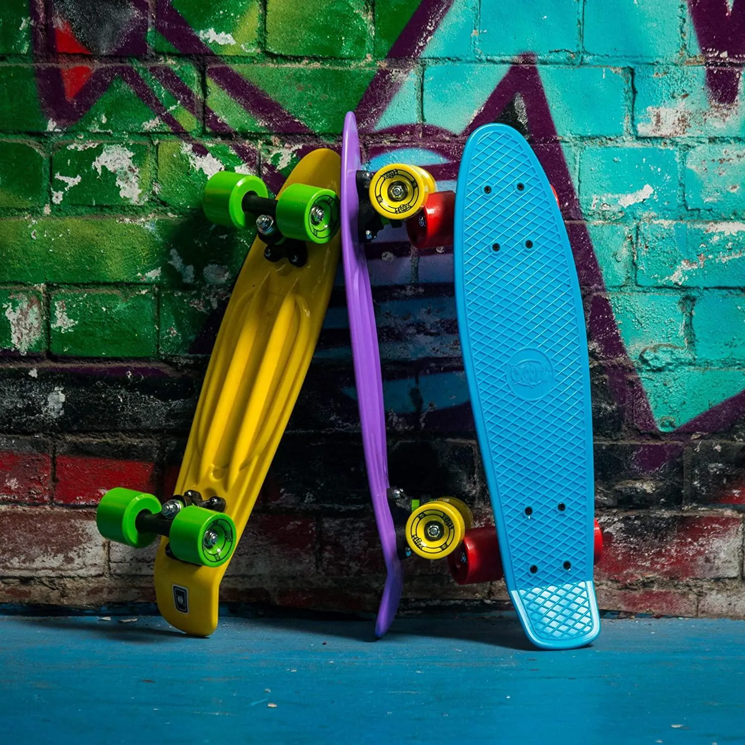 XOOTZ 22-Inch Mini Cruiser Skateboard - Pastel Purple